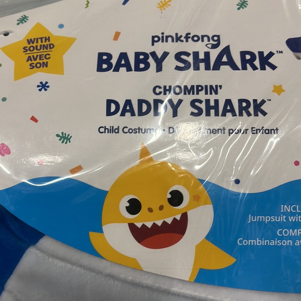 Child Chompin' Daddy Shark Costume with Sound Chip - Picture 4 of 5